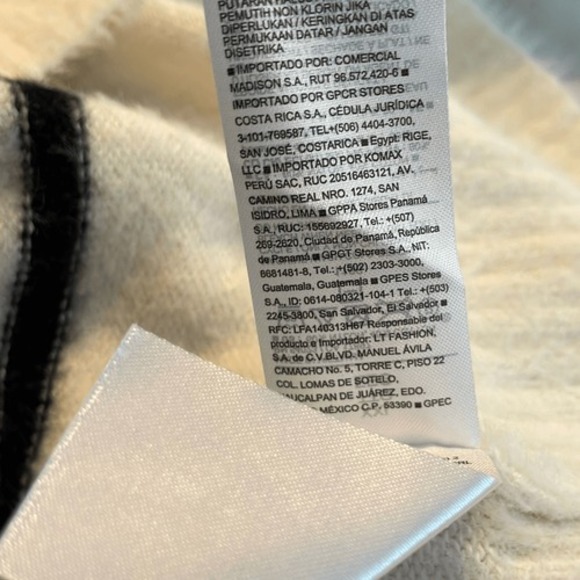 Old Navy Breton Stripe Eyelash Party Sweater White Black Fuzzy Knit Crewneck XXL - Picture 9 of 9